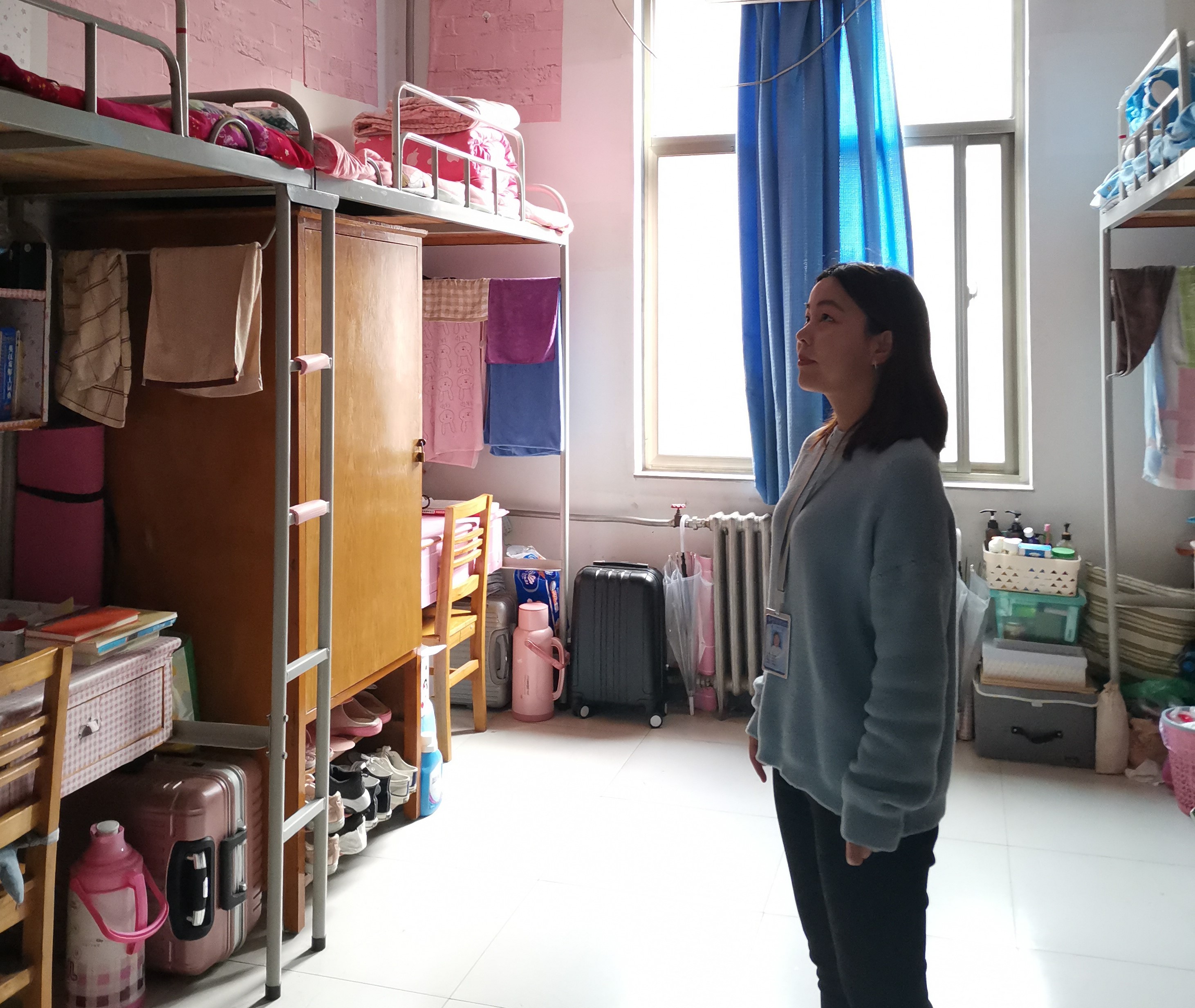 文法学院辅导员深入学生宿舍排查安全隐患-郑州升达经贸管理学院