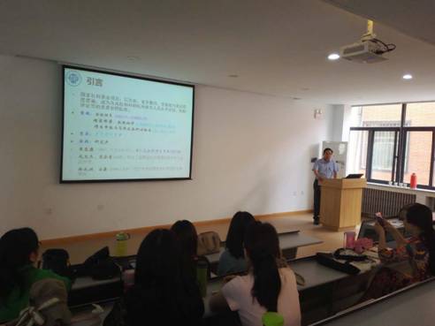 河南大学刘泽权教授应邀来我校讲学