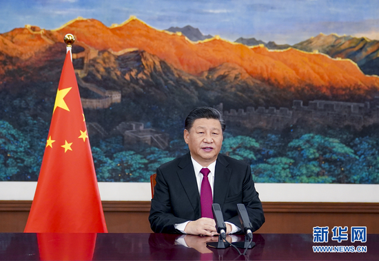 1月25日,国家主席习近平在北京以视频方式出席世界经济论坛“达沃斯议程”对话会并发表特别致辞。新华社记者 李学仁 摄 1月25日,国家主席习近平在北京以视频方式出席世界经济论坛“达沃斯议程”对话会并发表特别致辞。新华社记者 李学仁 摄