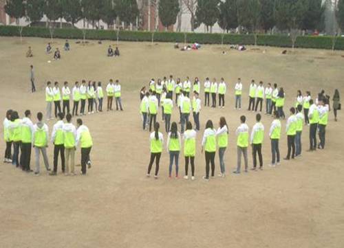 http://www.shengda.edu.cn/__local/D/77/E1/D65FE7E3BF0B48711FB5DCAADF1_D779AB5F_66F8.jpg?e=.jpg