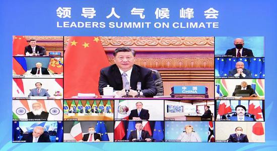 4月22日晚,应美国总统拜登邀请,国家主席习近平在北京以视频方式出席领导人气候峰会,并发表题为《共同构建人与自然生命共同体》的重要讲话。新华社记者 李响 摄 4月22日晚,应美国总统拜登邀请,国家主席习近平在北京以视频方式出席领导人气候峰会,并发表题为《共同构建人与自然生命共同体》的重要讲话。新华社记者 李响 摄