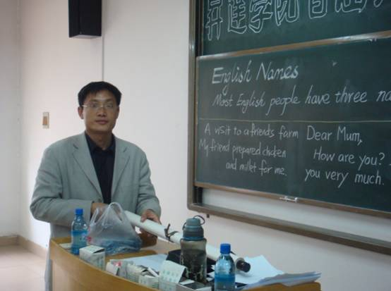 升达学院首届英文书写比赛顺利举行 基础部 郑州升达经贸管理学院