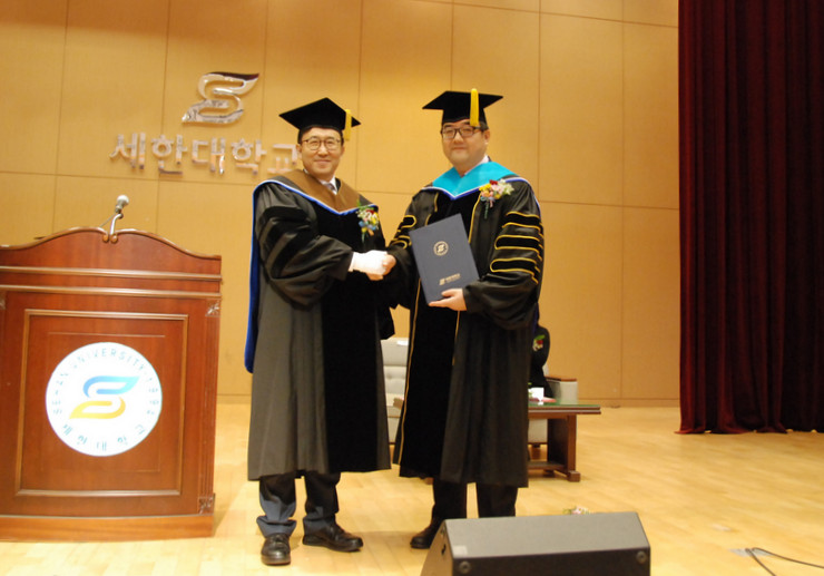 Executive Director Wang Xinqi, Honored with Honorary Doctor of Education by Sehan University, Korea
