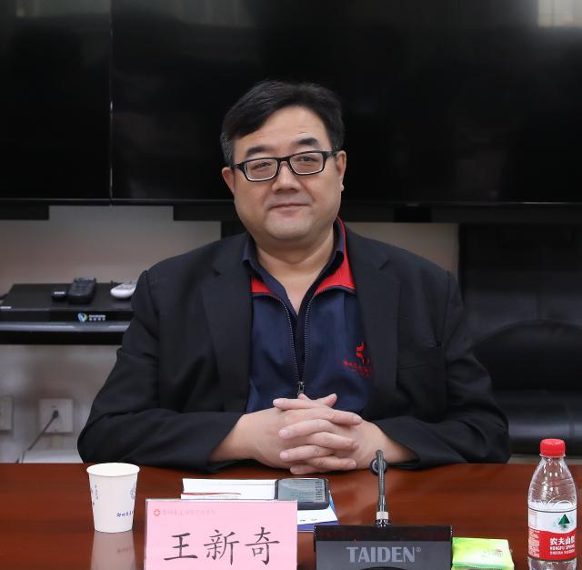 台湾富欣实业股份有限公司周汉龙经理一行莅校交流 郑州升达经贸管理学院