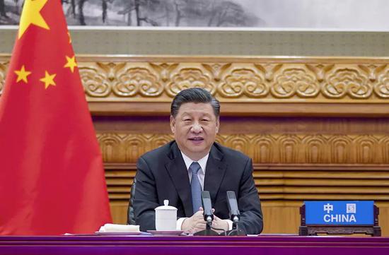 4月16日下午,国家主席习近平在北京同法国总统马克龙、德国总理默克尔举行中法德领导人视频峰会。新华社记者 李学仁 摄 4月16日下午,国家主席习近平在北京同法国总统马克龙、德国总理默克尔举行中法德领导人视频峰会。新华社记者 李学仁 摄