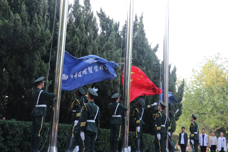http://www.shengda.edu.cn/new/uploadfile/201842011511315151.jpg