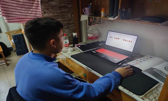 说明: 电脑前的人中度可信度描述已自动生成 说明: 电脑前的人中度可信度描述已自动生成