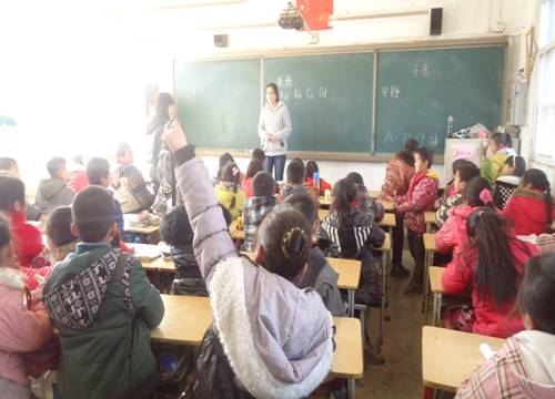 http://www.shengda.edu.cn/__local/6/E7/06/74305AF855B14566242D2860B56_E7DA8EF1_B4724.jpg?e=.jpg