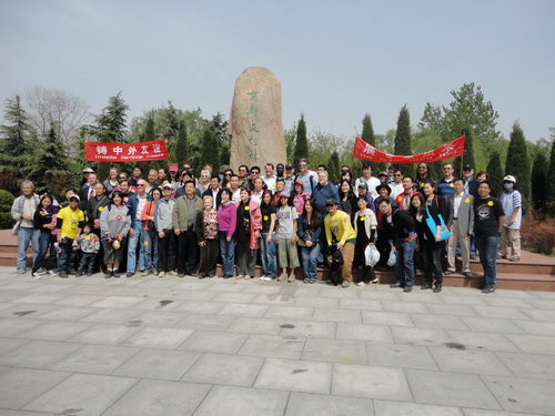 Foreign Teachers Represent Shengda at this year’s Tree Planting Event